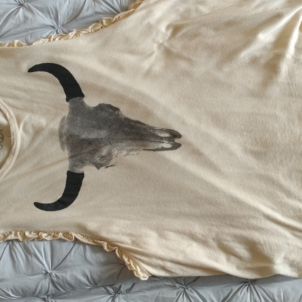 Tee - Picture 2 of 3